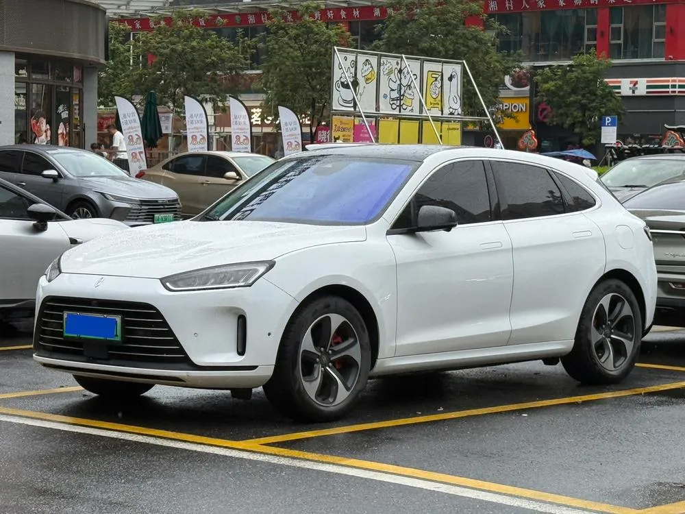 AITO M5, 2022