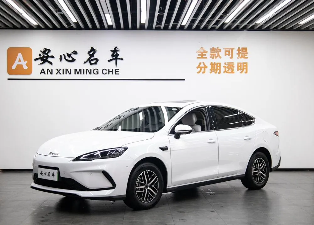 BYD Seal 05 DM Smart Drive Edition DM-i 120KM Flagship Version, 2025 — фото 1