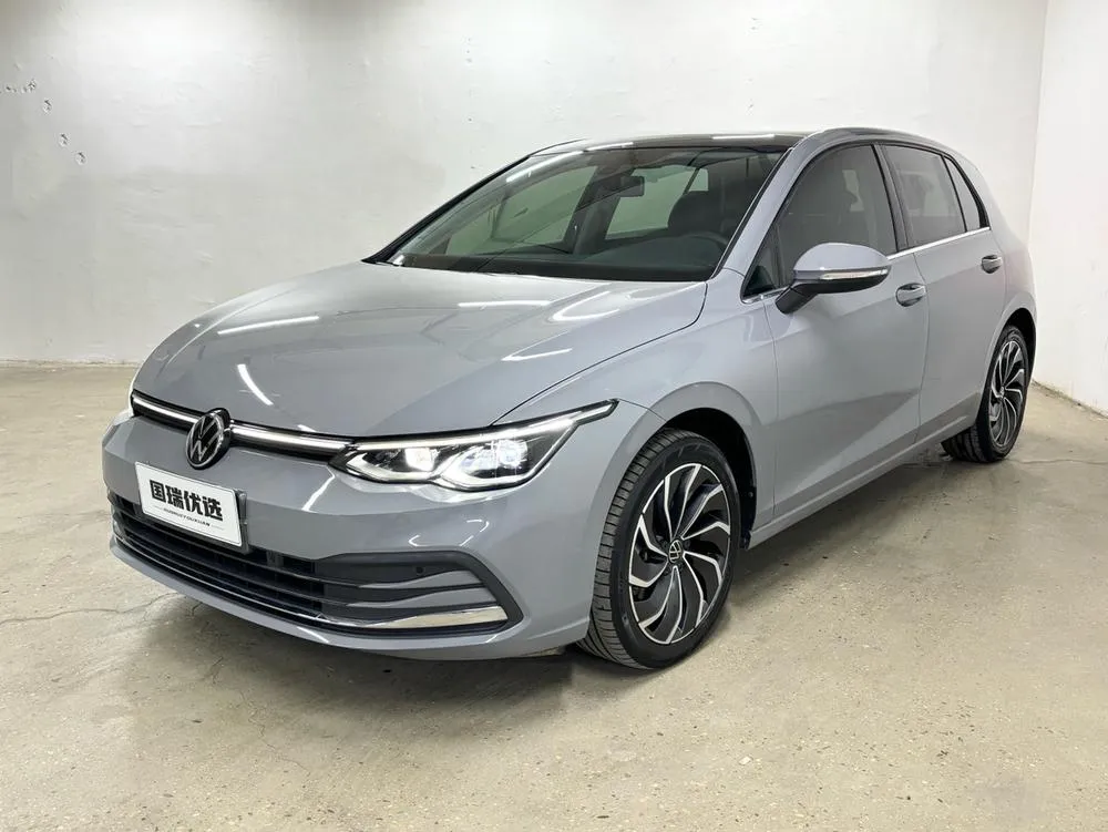 Volkswagen Golf, 2023