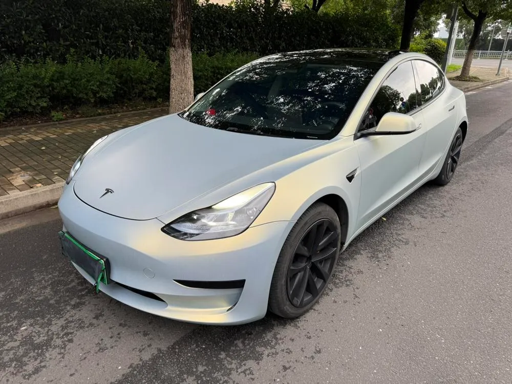 Tesla Model 3, 2022