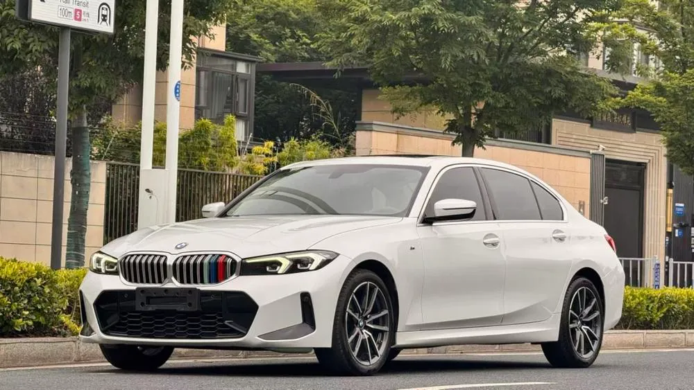 BMW 3-Series 320Li M Sport, 2023 — фото 1