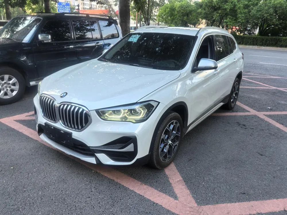 BMW X1 sDrive20Li Fashion Version, 2022 — фото 1