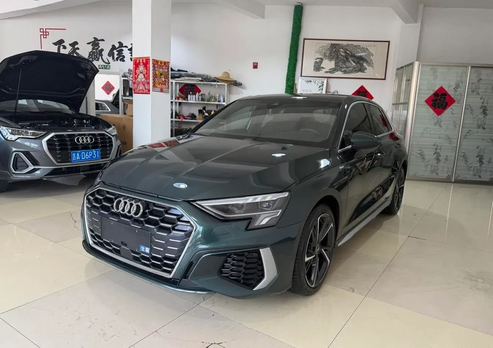 Audi A3 Sportback 35 TFSI Fashion Sport Version, 2023 — фото 1