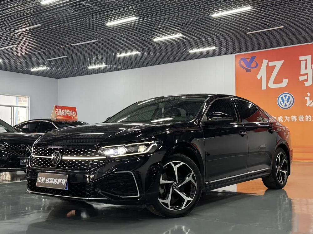 Volkswagen Passat, 2023