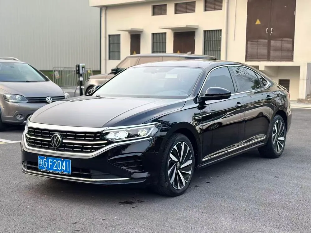 Volkswagen Passat, 2023