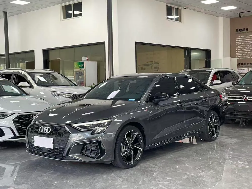 Audi A3 Facelift A3L Limousine 35 TFSI Fashion Sport Version, 2023 — фото 1