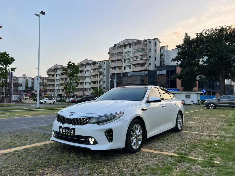 Kia K5, 2016