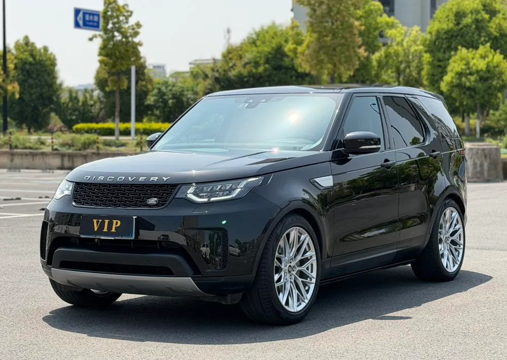 Land Rover Discovery 3.0 V6 HSE, 2018 — фото 1