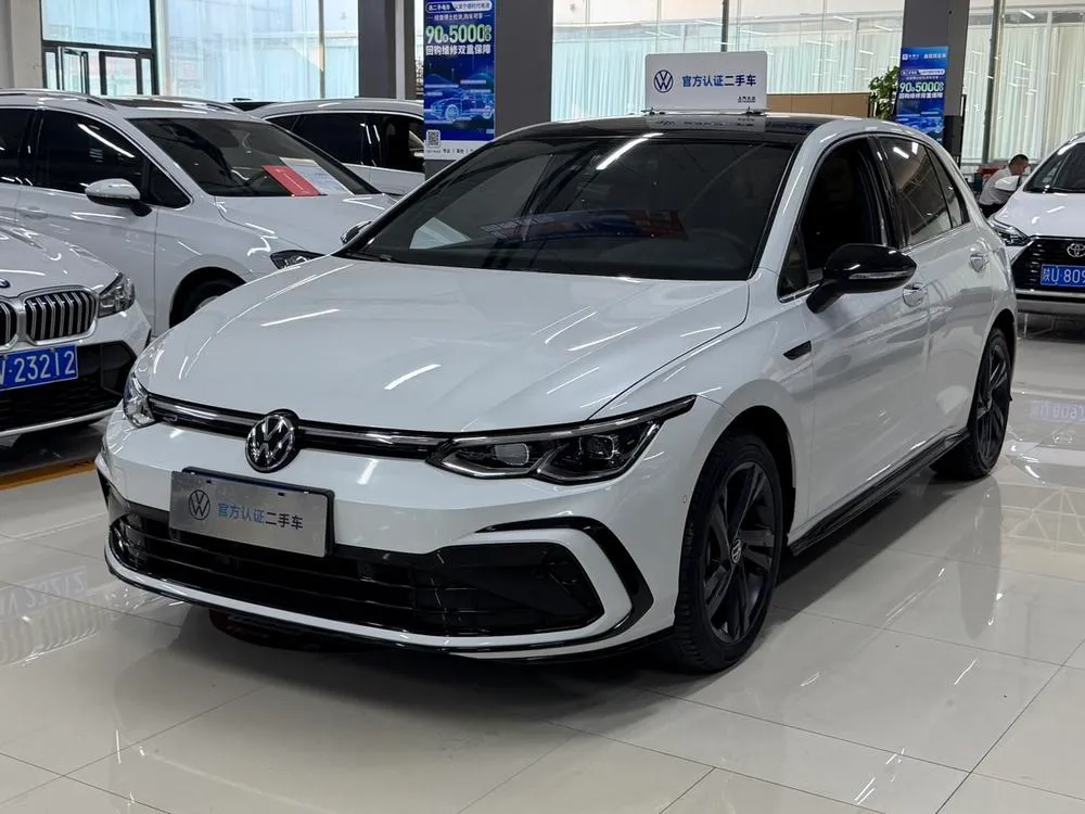 Volkswagen Golf, 2023