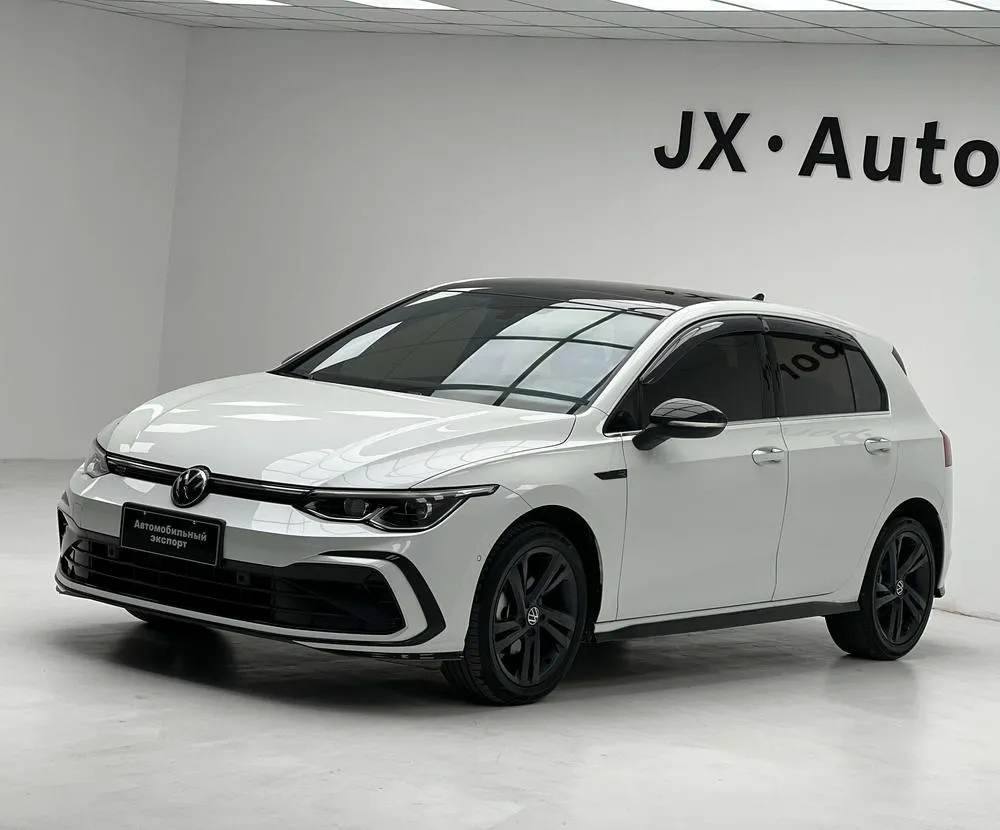 Volkswagen Golf, 2023