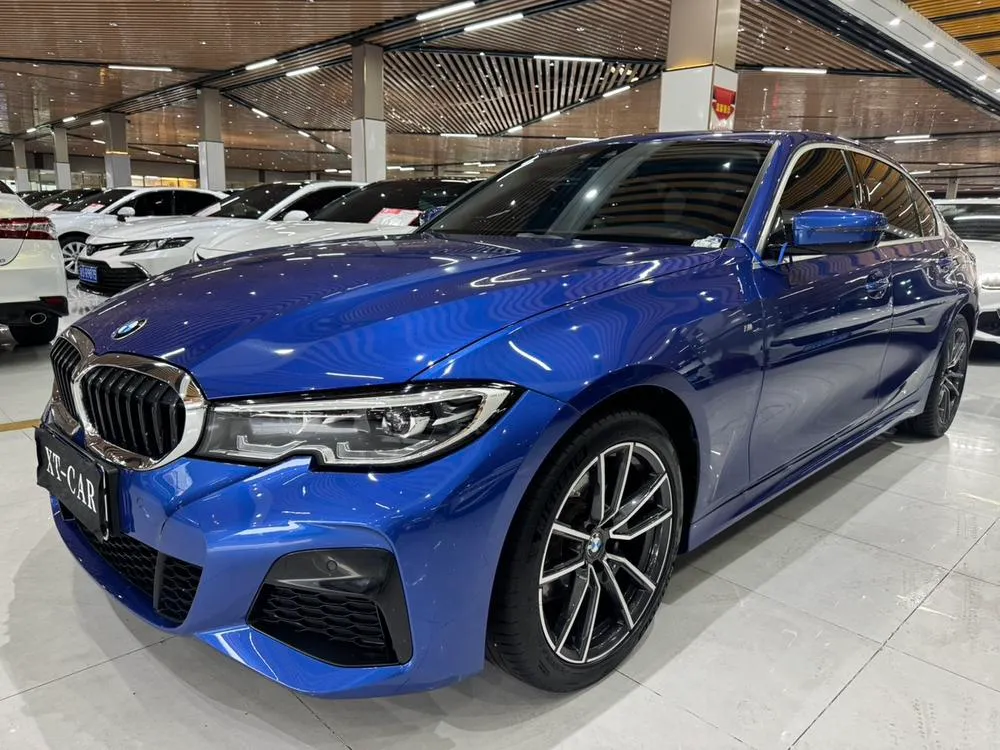 BMW 3-Series, 2022