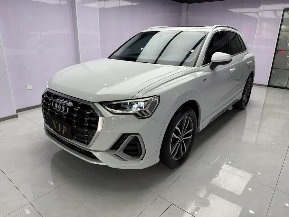 Audi Q3, 2022