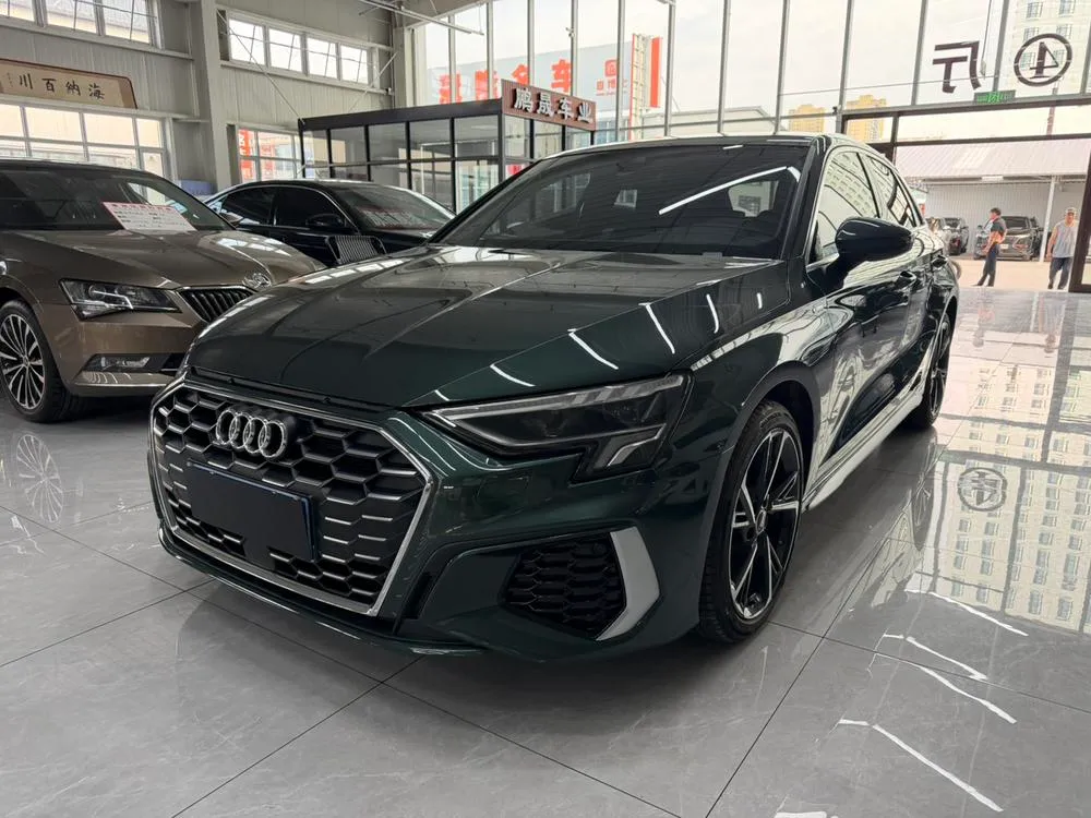Audi A3 Facelift Sportback 35 TFSI Fashion Sport Version, 2023 — фото 1