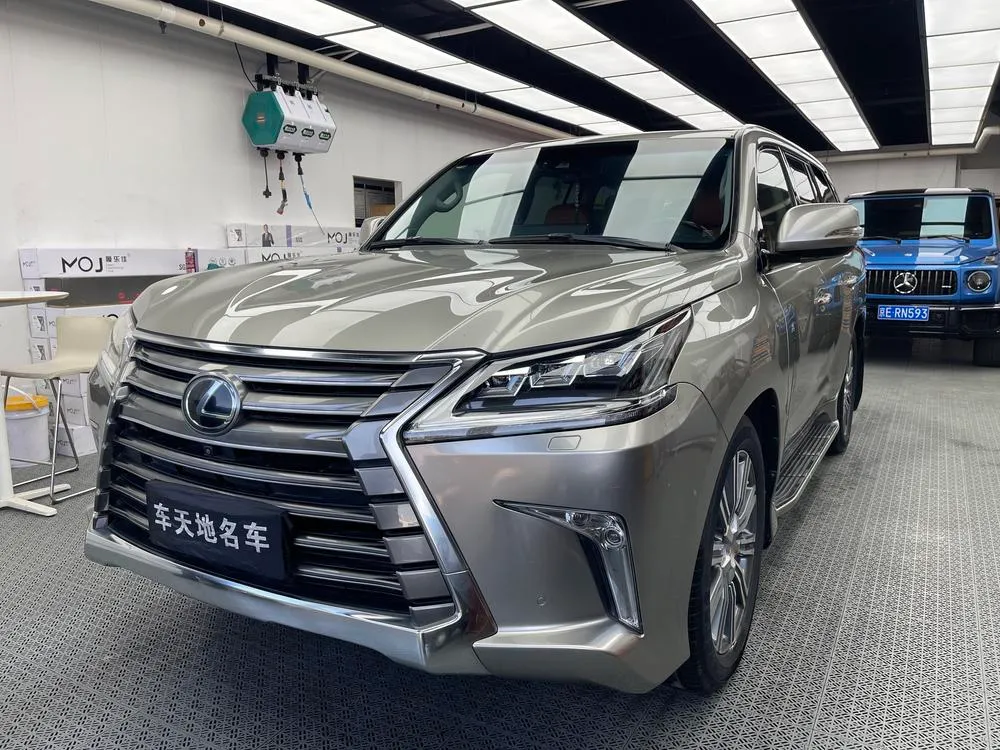Lexus LX, 2016
