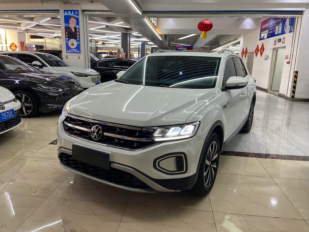Volkswagen T-Roc 280TSI DSG Edition, 2023 — фото 1