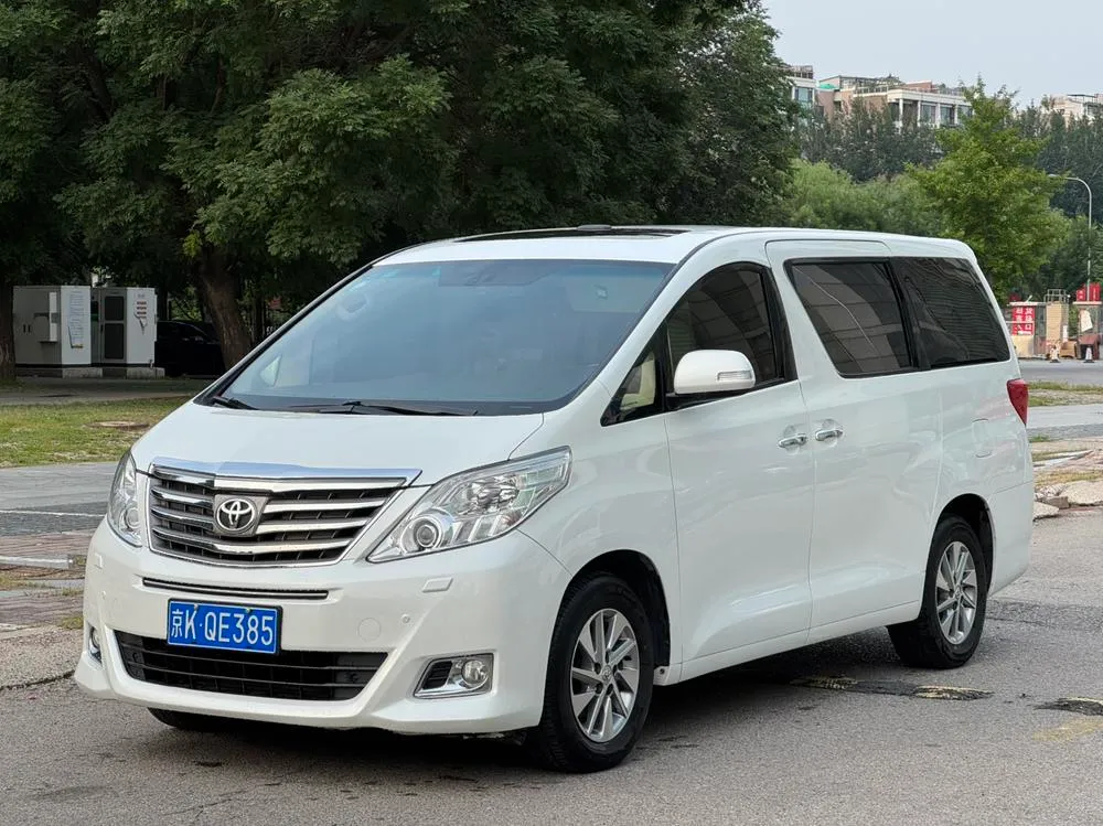Toyota Alphard, 2012