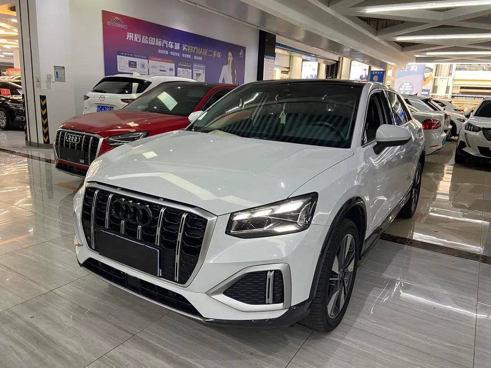 Audi Q2L, 2022