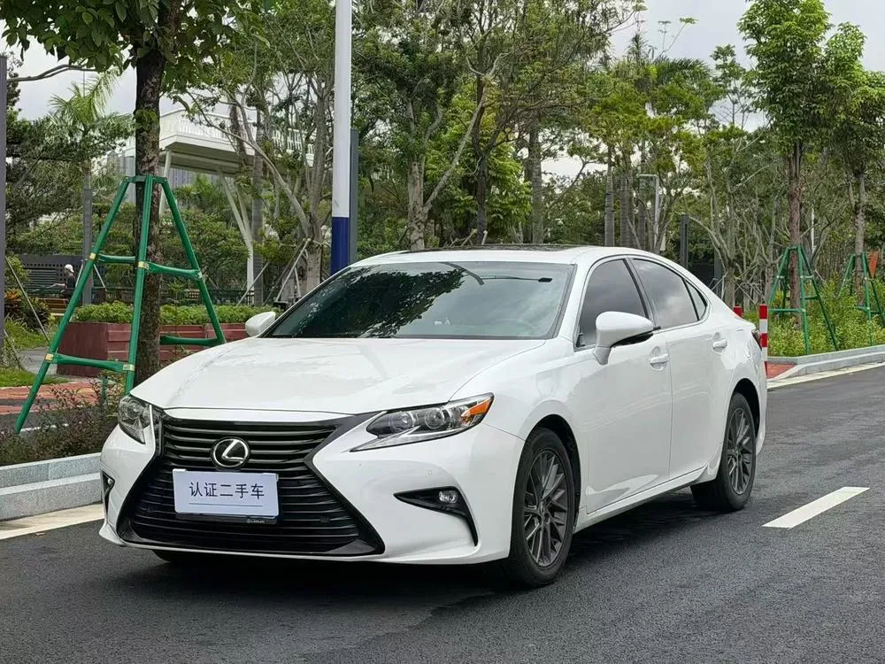 Lexus ES, 2017