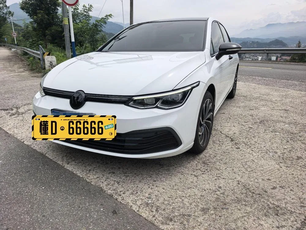 Volkswagen Golf, 2021