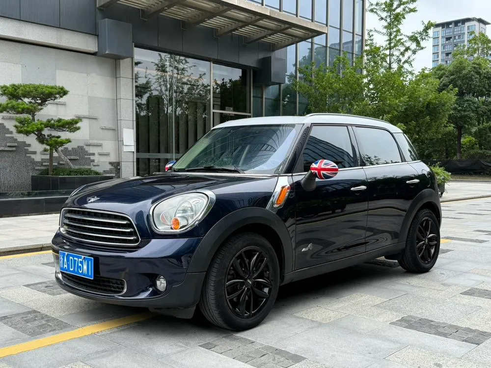 MINI COUNTRYMAN, 2013