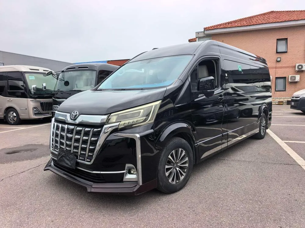 Toyota Hiace, 2023