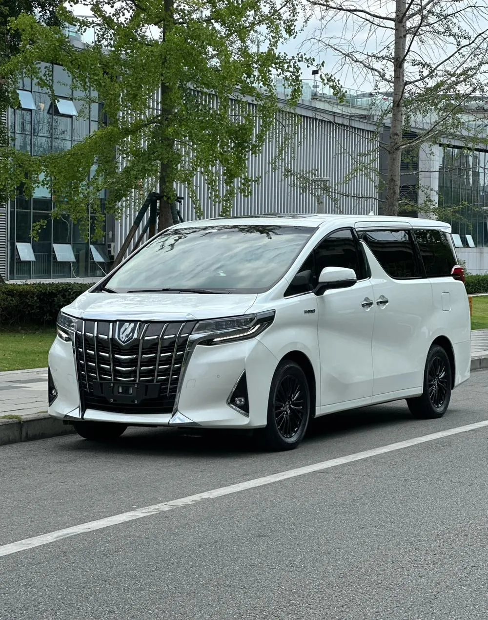 Toyota Alphard, 2020