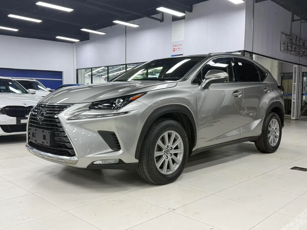Lexus NX, 2020