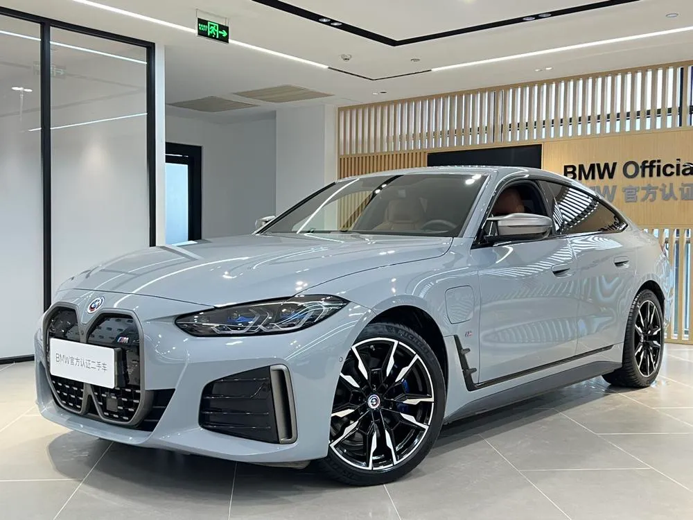 BMW i4, 2022