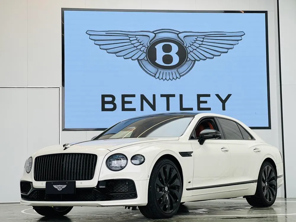 Bentley Flying Spur, 2022
