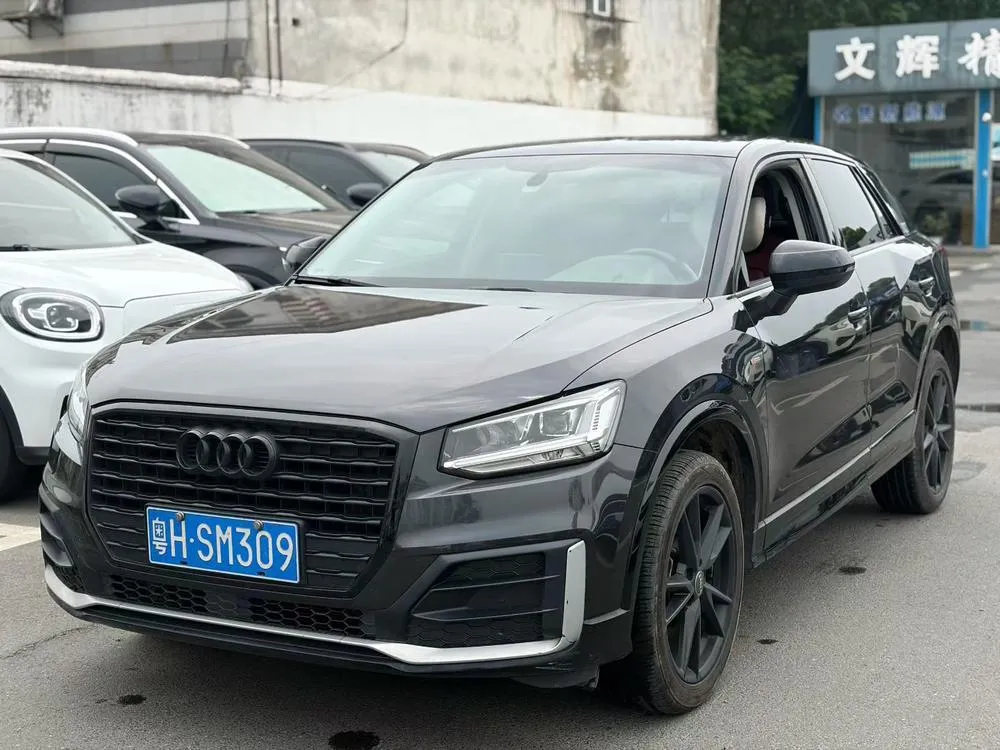 Audi Q2L, 2018