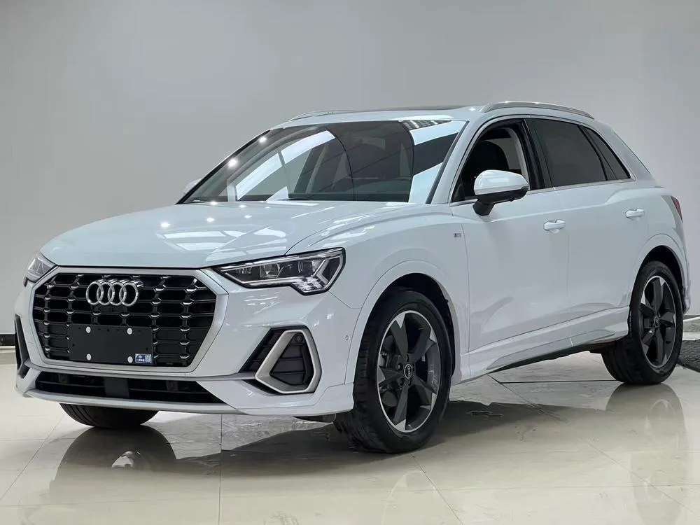Audi Q3, 2022