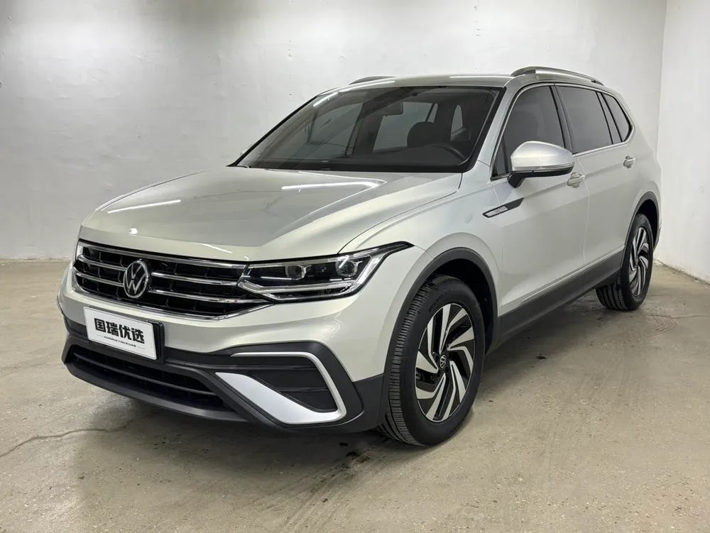 Volkswagen Tiguan L 280TSI Trendy Edition, 2023 — фото 1