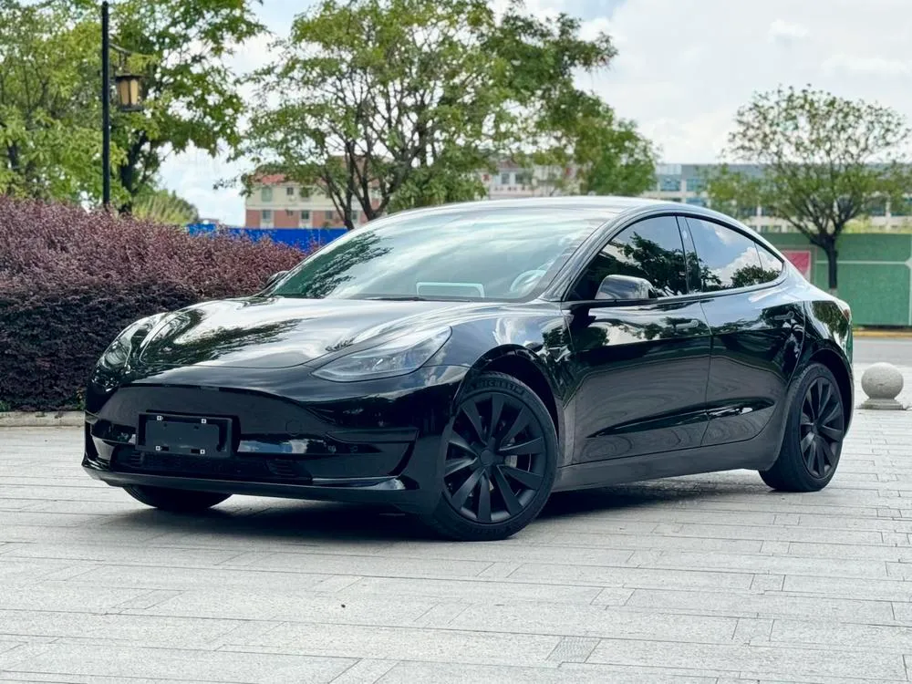 Tesla Model 3, 2022