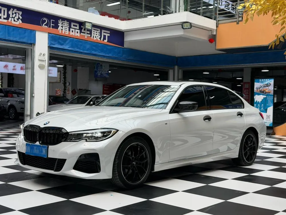 BMW 3-Series, 2021