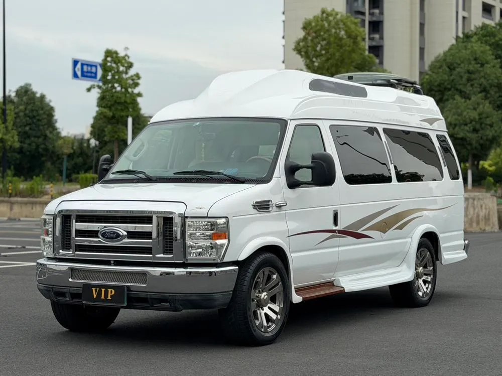 Ford E350, 2011