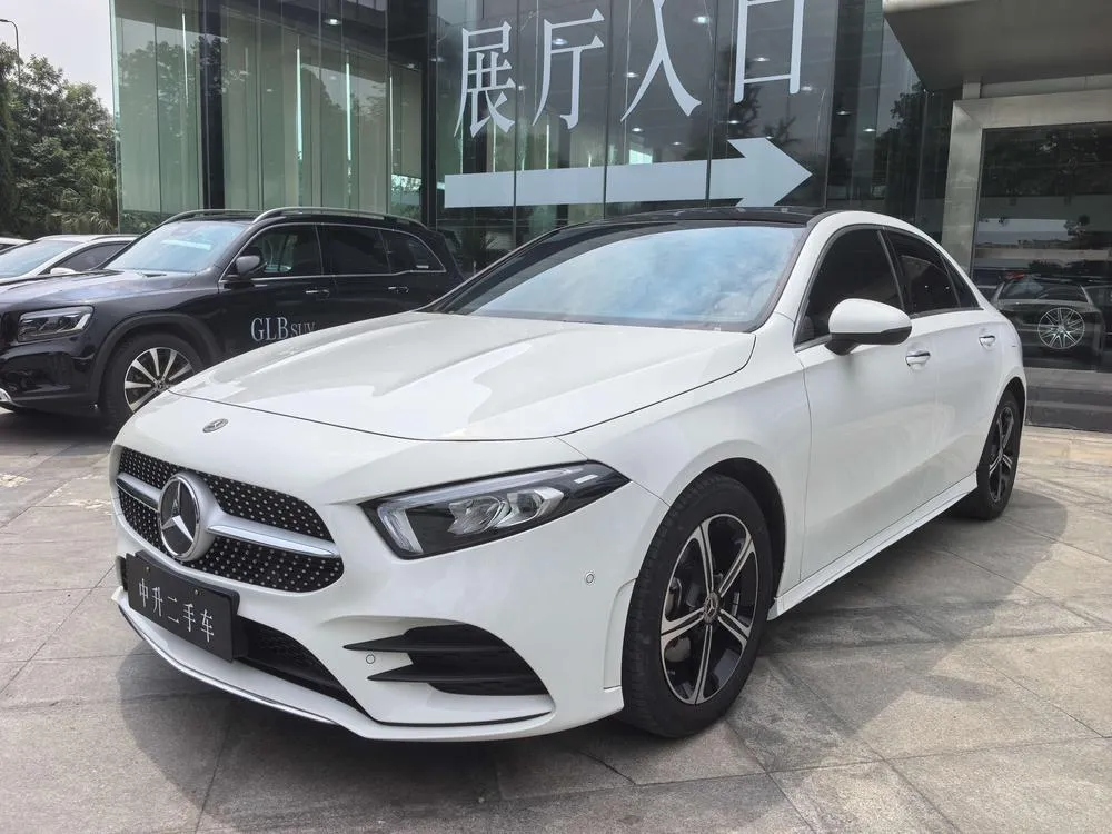 Mercedes-Benz A-Class A 200 L Sport Fashion Edition, 2023 — фото 1