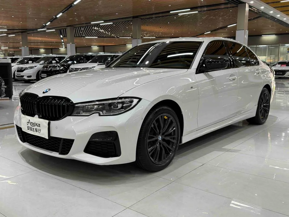 BMW 3-Series, 2021