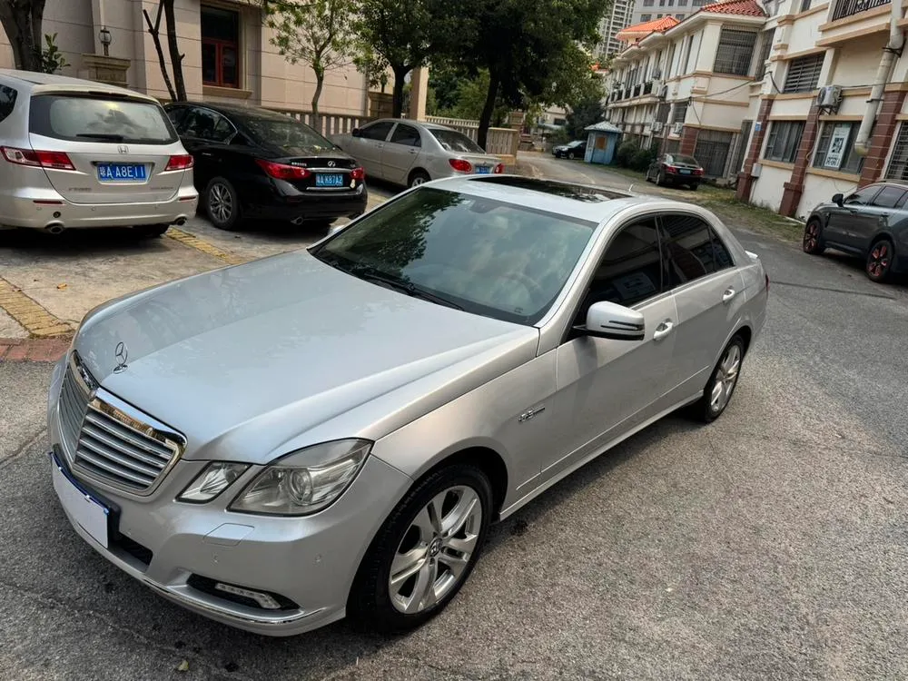 Mercedes-Benz E-Class (Import), 2010