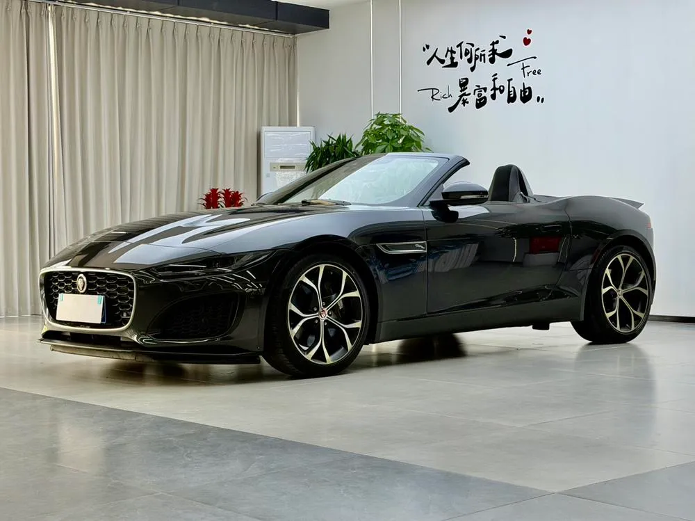 Jaguar F-TYPE, 2021