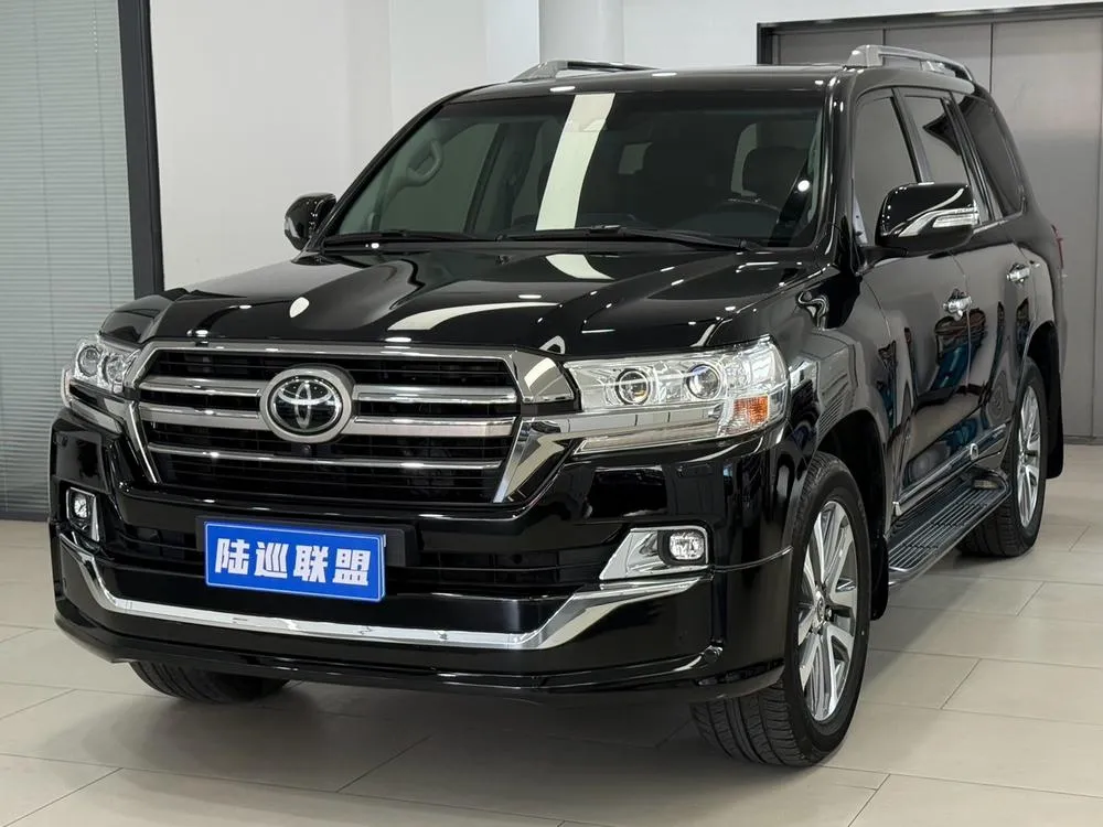 Toyota Land Cruiser (Import) 5.7L Auto 4WD 7 Seater Parallel Import, 2019 — фото 1