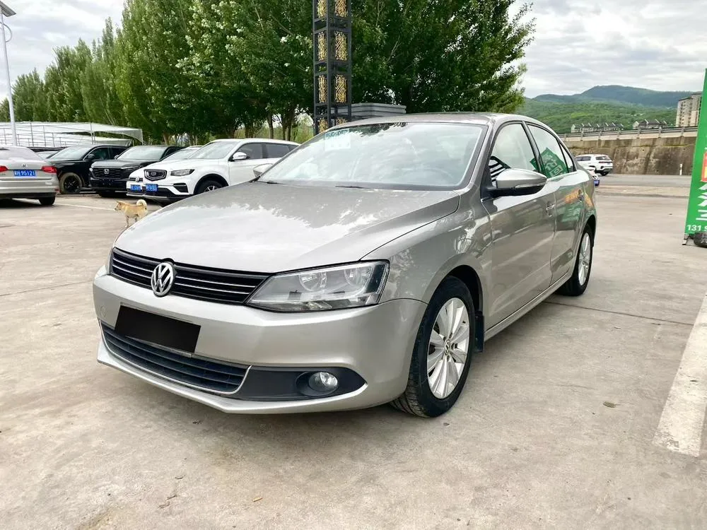Volkswagen Sagitar, 2012