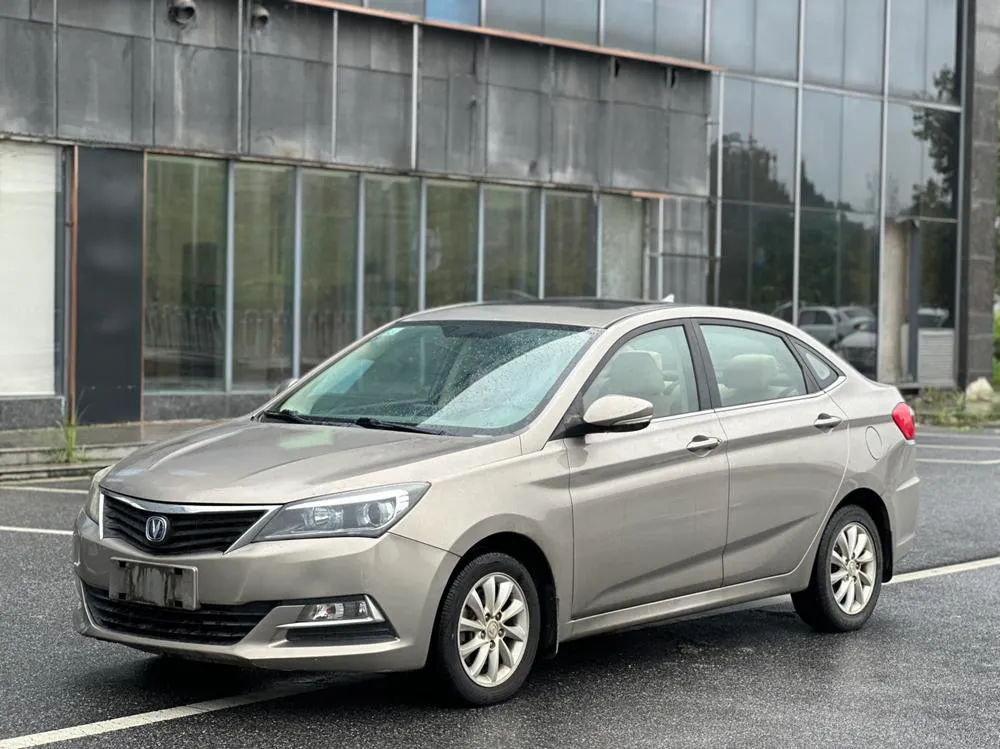 Changan Yuexiang V7, 2015