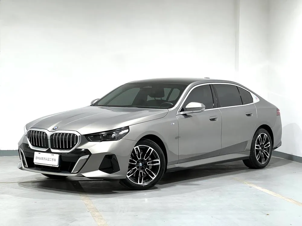 BMW 5-Series, 2024
