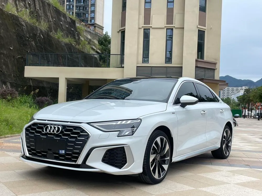 Audi A3 A3L Limousine 35 TFSI Fashion Sport Version, 2023 — фото 1