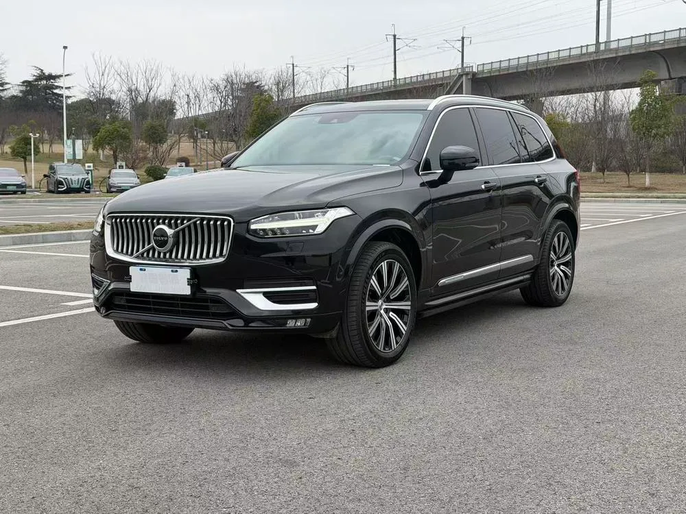 Volvo XC90 T6 4WD Luxury Edition 7 Seater, 2020 — фото 1