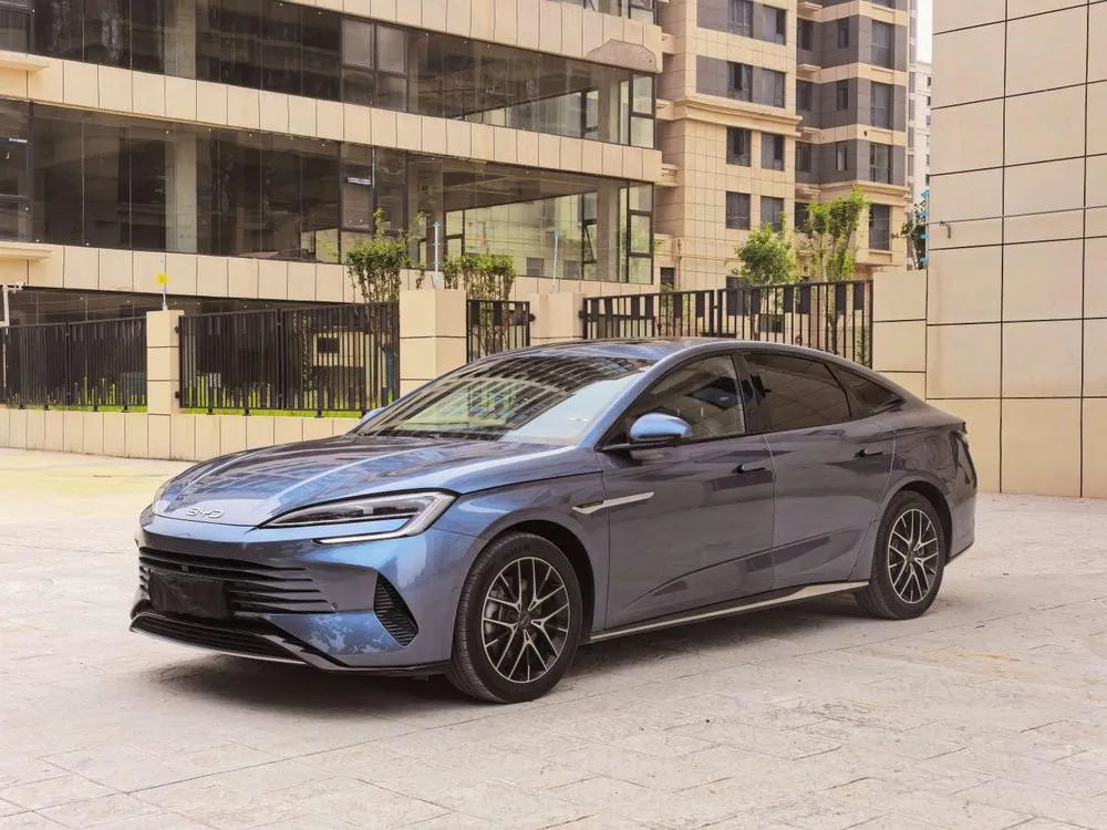 BYD Seal DM Glory Edition DM-i 1.5L 121KM Luxury Version, 2024 — фото 1