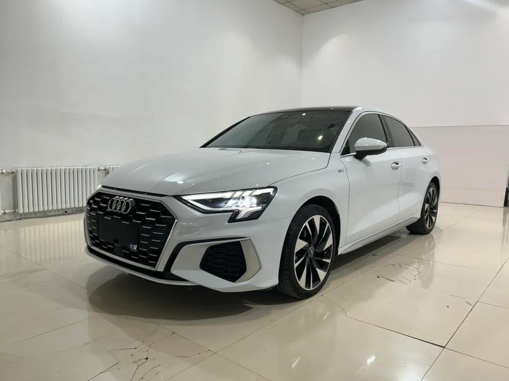 Audi A3 Facelift A3L Limousine 35 TFSI Fashion Sport Version, 2023 — фото 1