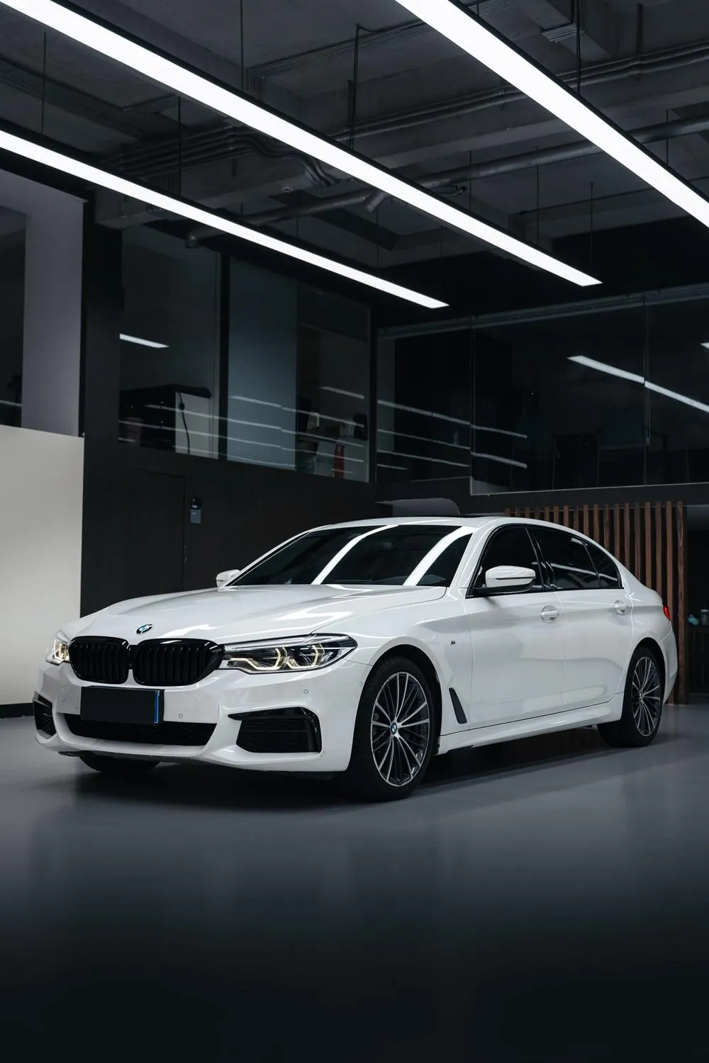 BMW 5-Series, 2020
