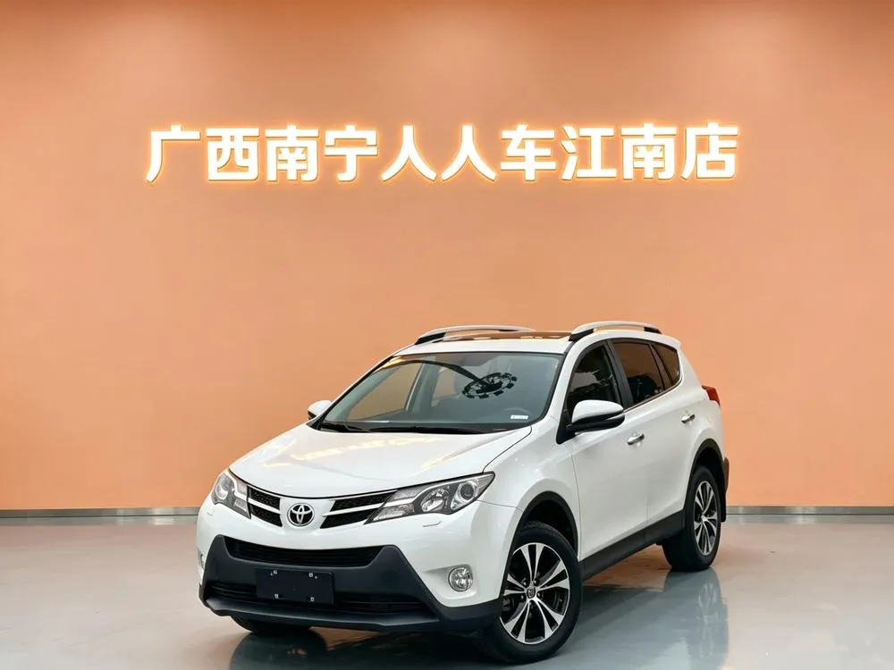 Toyota RAV4, 2015