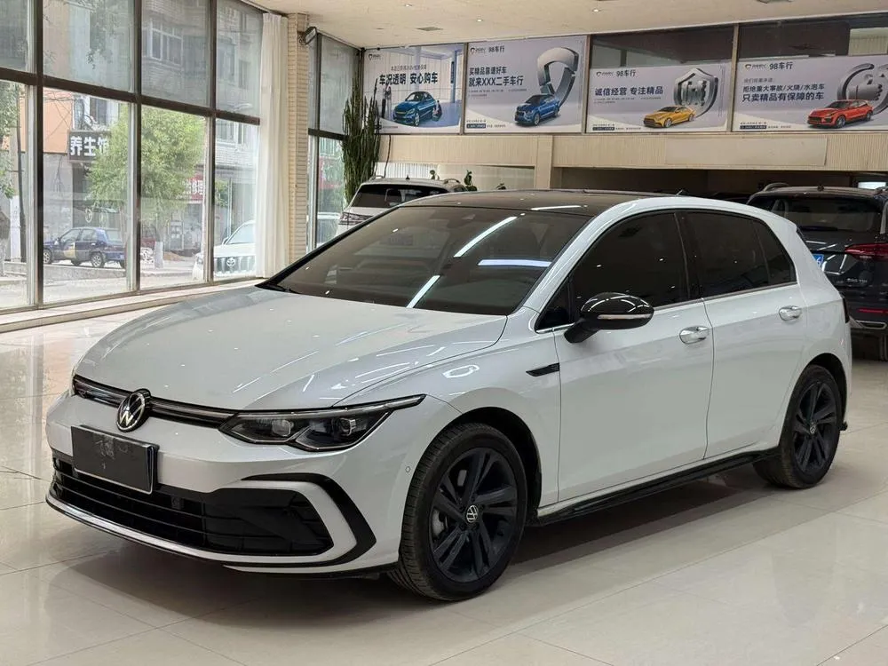 Volkswagen Golf, 2021